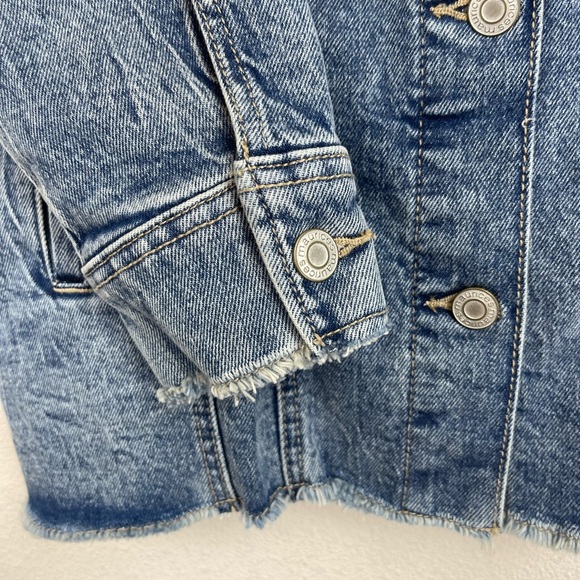 🥑5/$25 Maurices Oversized Distressed Denim Jacket Size S - Picture 4 of 7